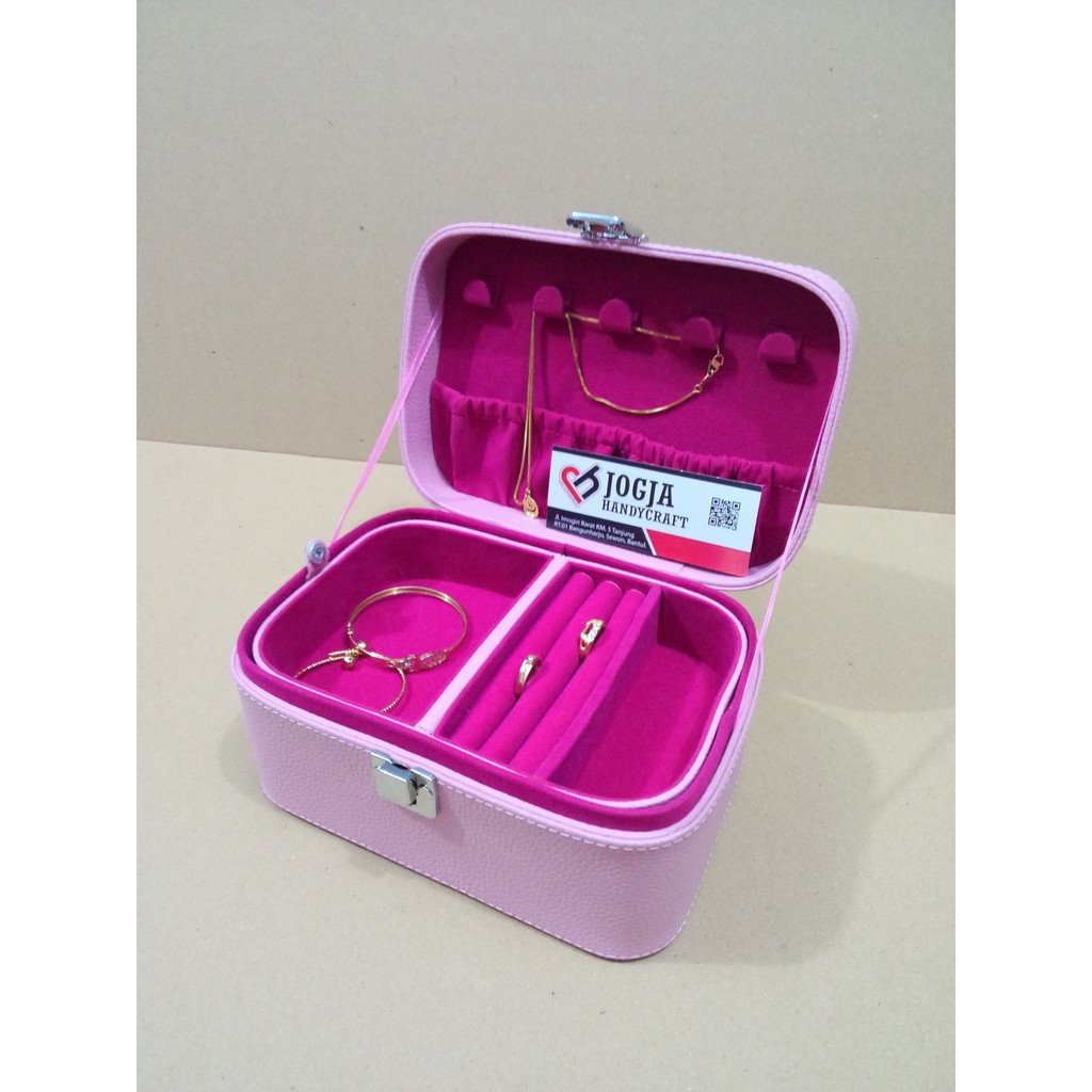 Jewelry Box / Tempat Perhiasan / Kotak Perhiasan dan Accesories (Pink)