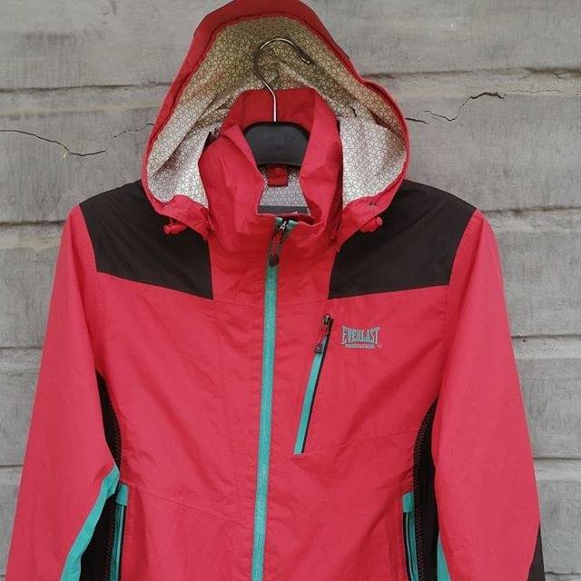Jaket outdoor everlast