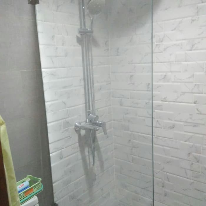 Kaca mati Kamar Mandi /  partisi kamar mandi