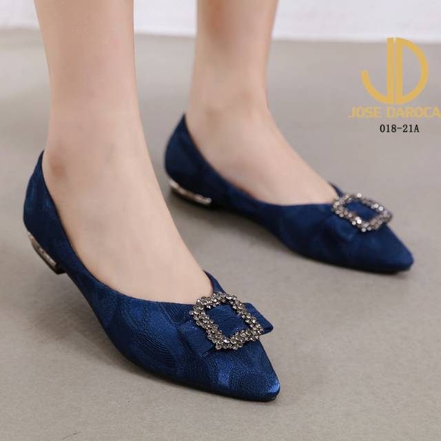flats Shoes
Series # 018-21A