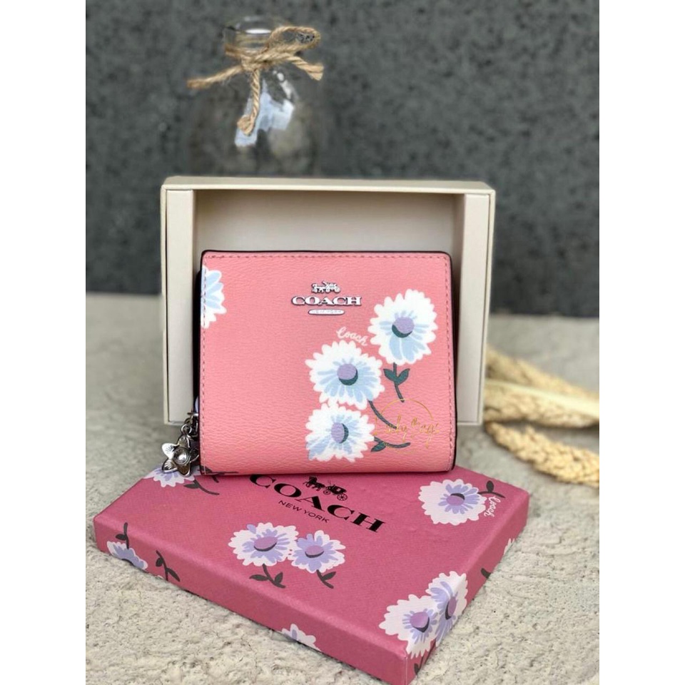 coach daisy snap wallet boxed (authentic / original )