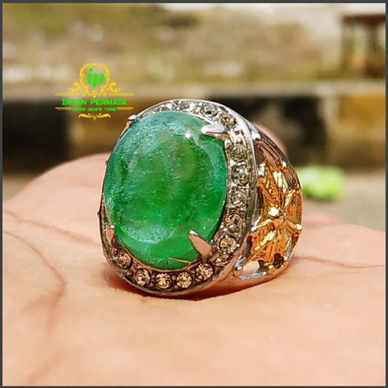 cincin batu ZAMRUD asli KALIMANTAN super murah