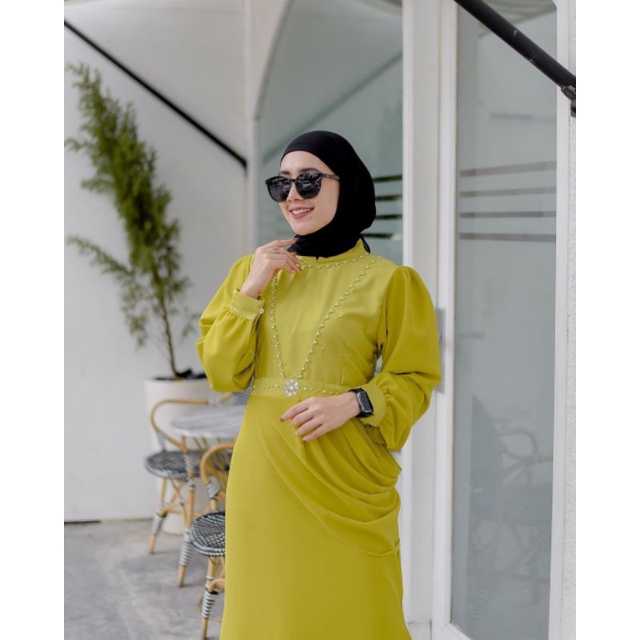 sofia dress by elslook (READY STOK TIDAK PO) outfit kondangan lamaran silk dress lime maxmara ceruty babydoll bridesmaid lamaran outfit kondangan gaun pesta gamis seragam gaun sevara peony dress lime jasmine pearly silk dress