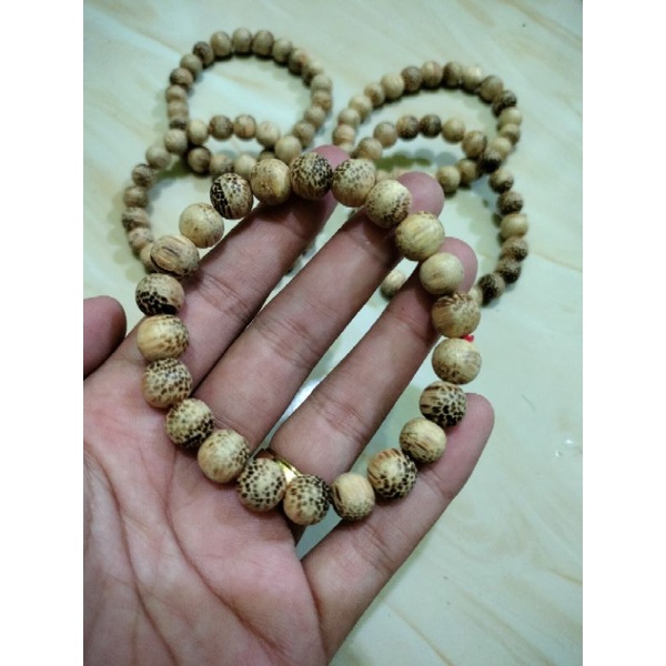 gelang liwung macan putih