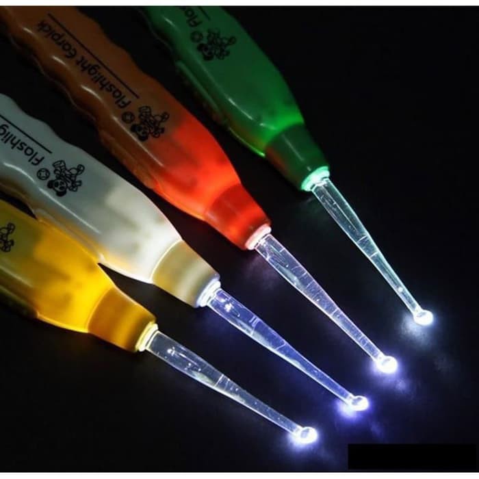 Alat Pembersih Telinga / Flashlight Earpick Led /Korek Kuping Led