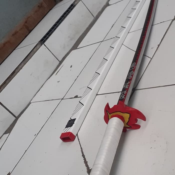 MAINAN PEDANG COSPLAY Nichirin Katana Rengoku Dari anime kimetsu