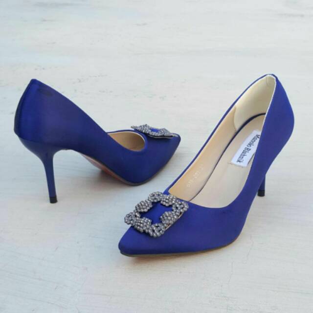 New new new 🎉🎉🎉

Recommended 😉 👍🏻

Manolo Blahnik 618