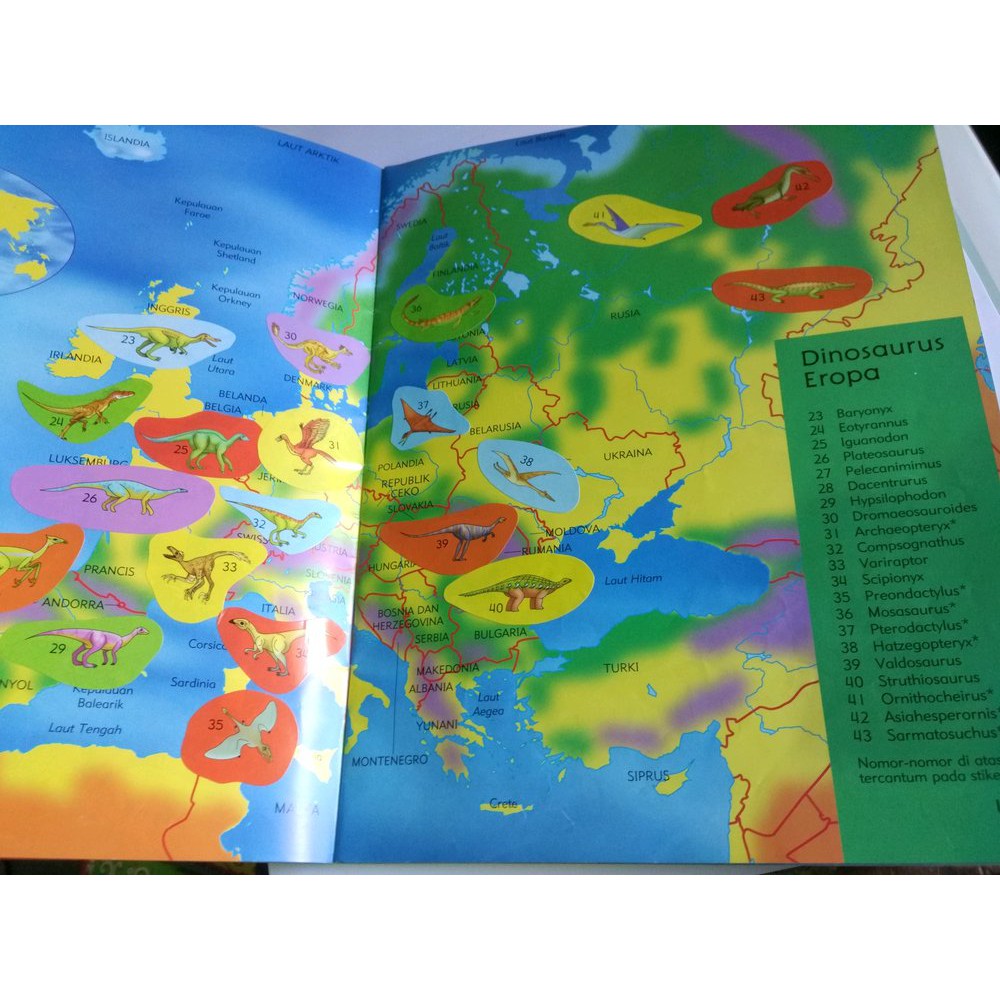 Buku Aktivitas Stiker Atlas Dinosaurus Erlangga for Kids buku aktivitas anak