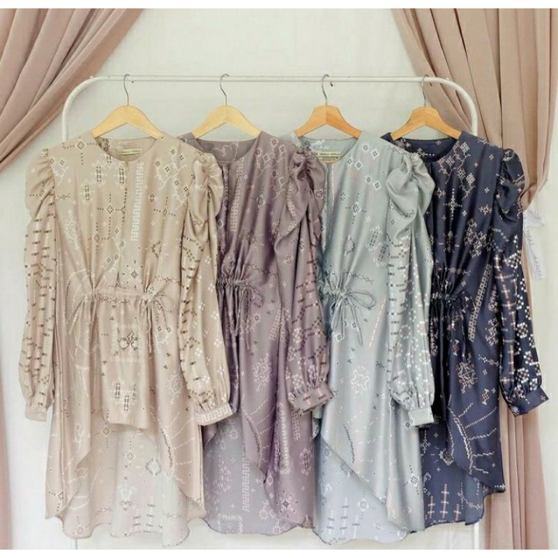 Semesta Tunik Vanillahijab / Semesta Tunik Navy / Vanillahijab Semesta Tunik / Semesta Tunik Vanilla