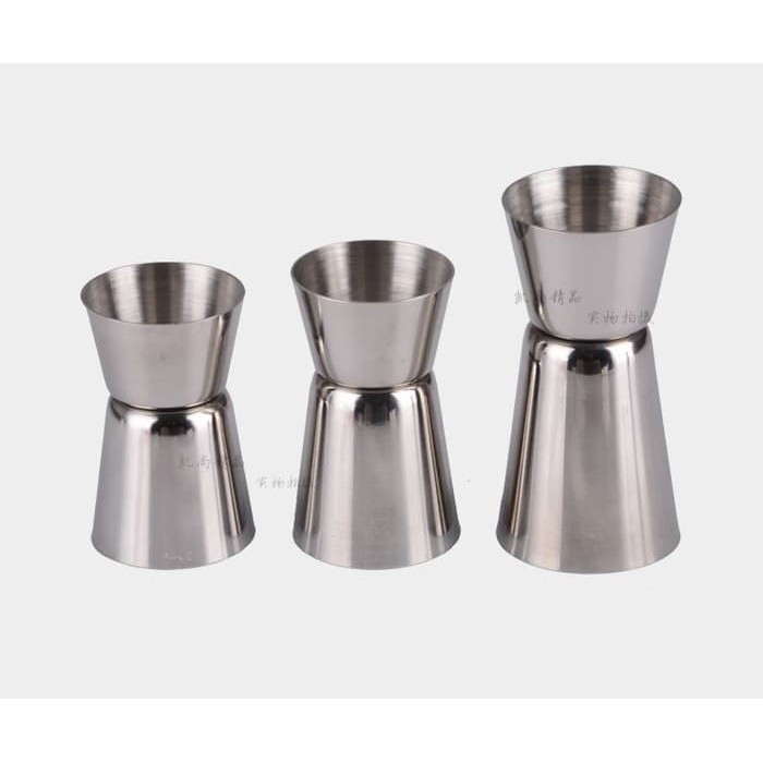 

Stainless cocktail jigger measuring cup sedang 40/20 ml