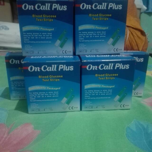on call plus (blood glucose test strips/stik pengecek gula darah)