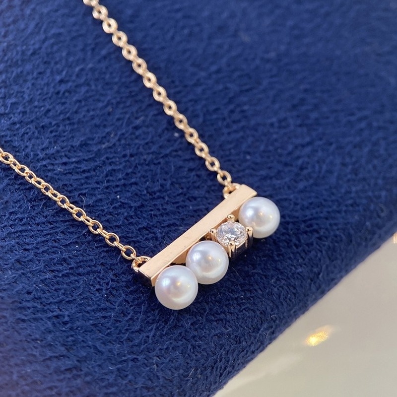 Natural Pearl Balance Beam Diamond Inlaid Clavicle Chain