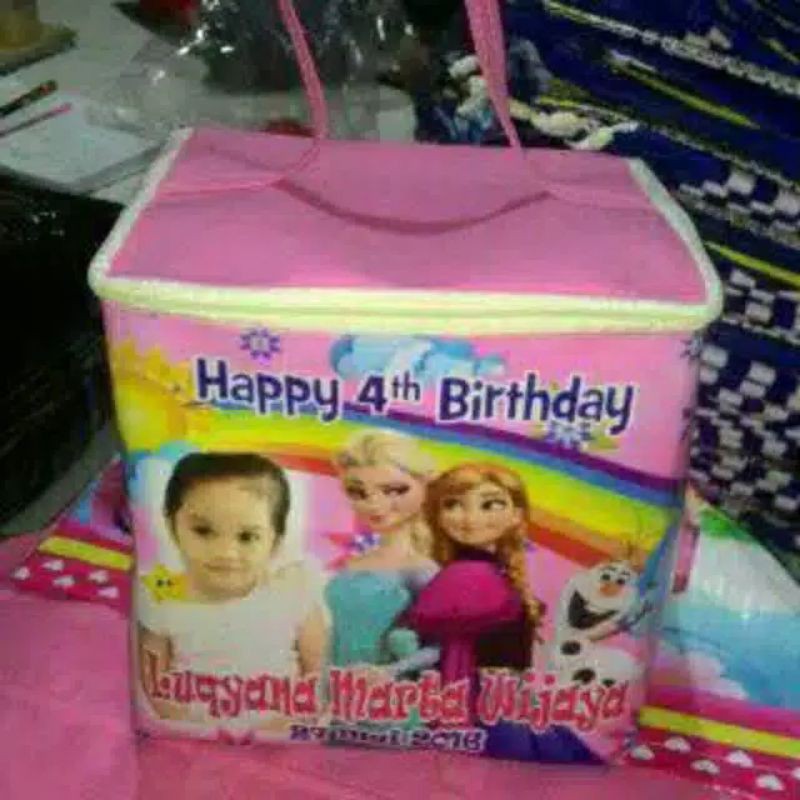 

tas ultah kubus custom