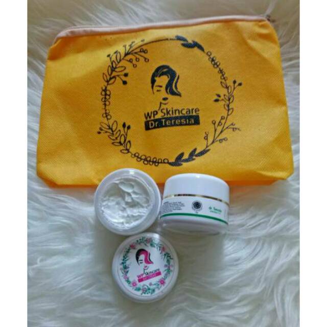 WP SKINCARE SUNSCREAN  FOR ACNE/JERAWAT BERUNTUS & BERMINYAK