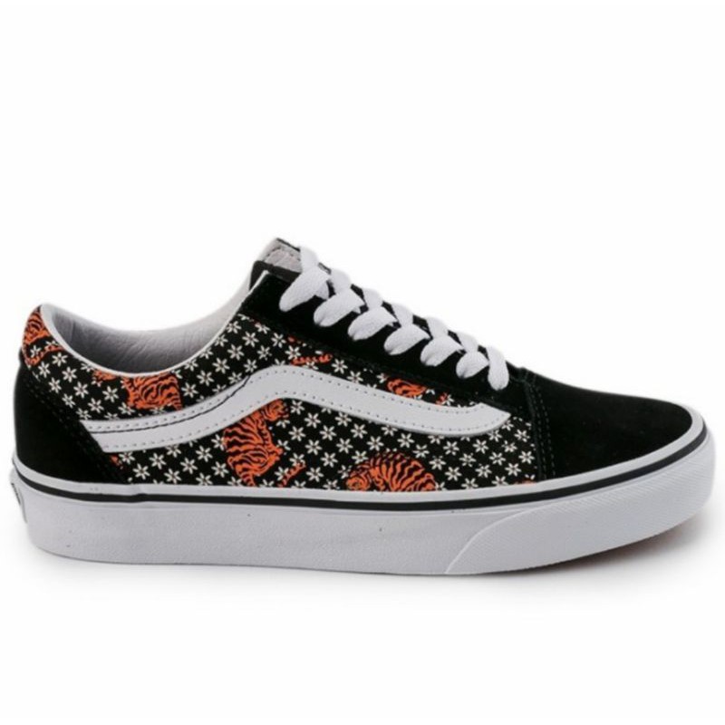 tiger floral vans