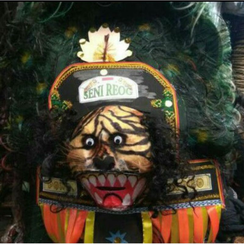 Topeng reog ponorogo dadak merak harimau