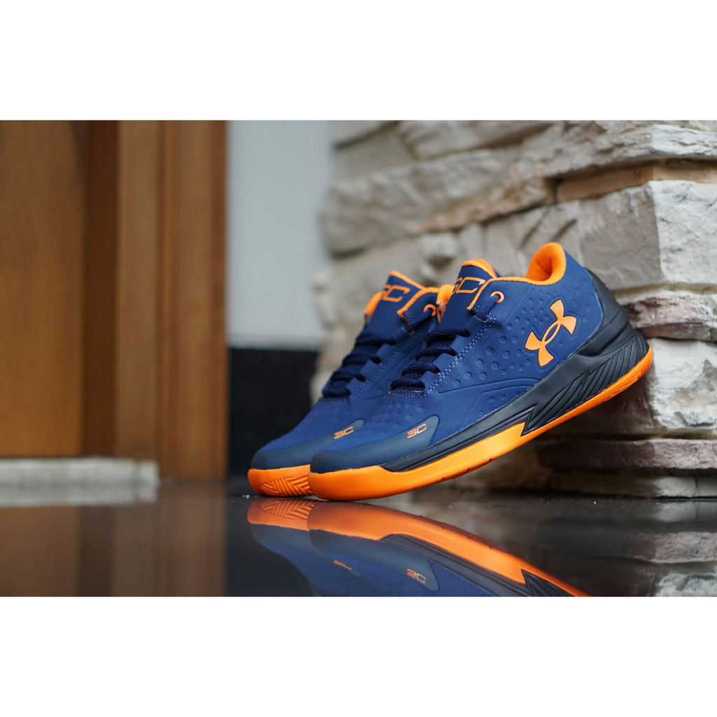 BIG SALE SEPATU RUNNING UNDER ARMOUR ORIGINAL PALING DICARI