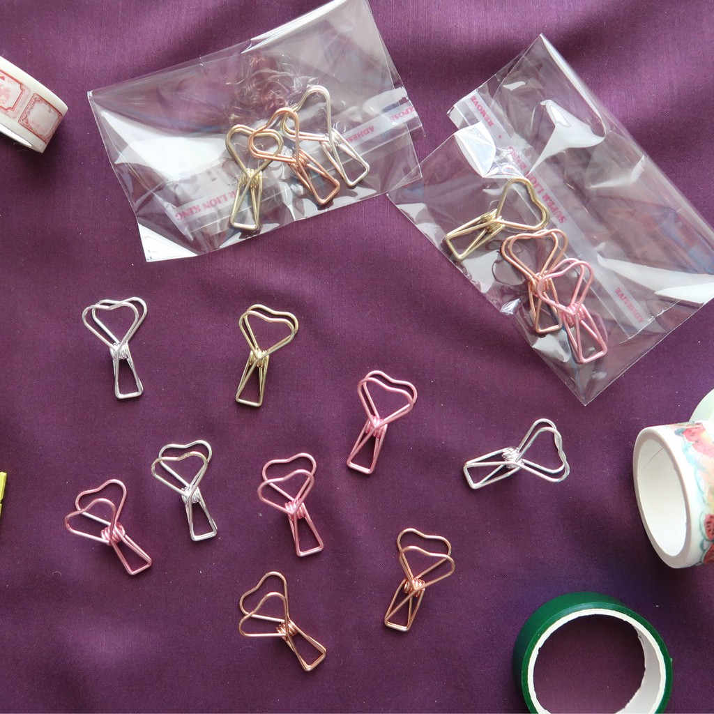 

Fancy Paper Clip (penjepit kertas) Bentuk Love Metalic