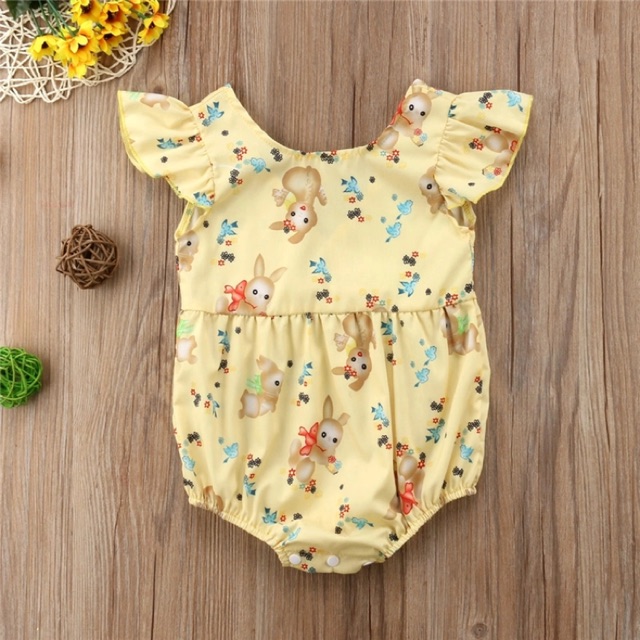 Jumper small rabbits and birds