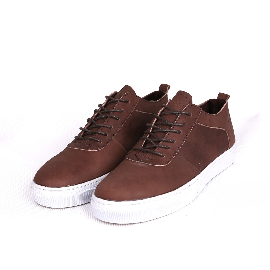 sepatu sneakers pria classic kulit asli