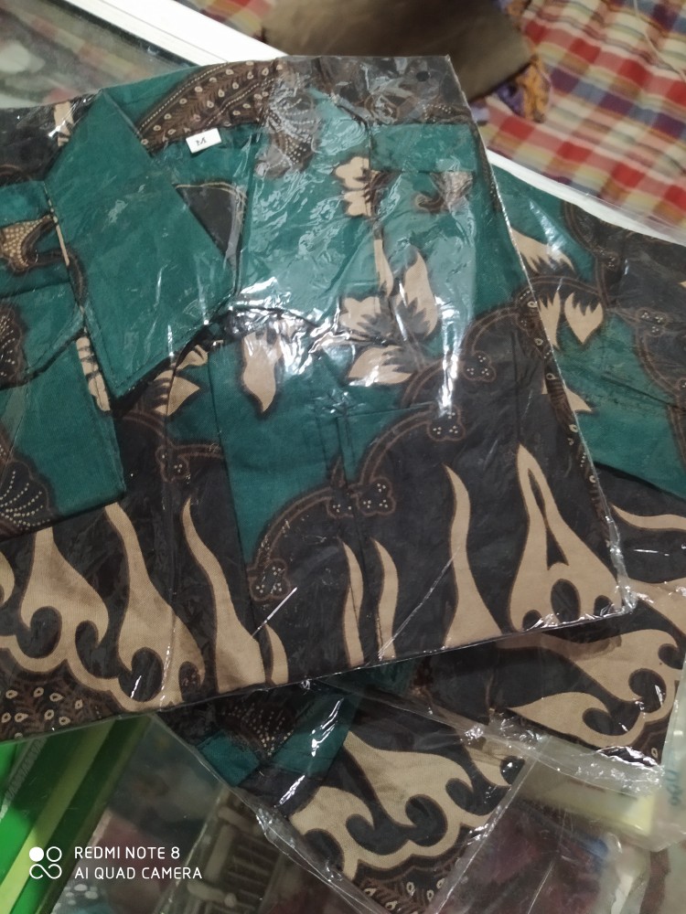 Baju Batik Anak Laki-laki Lengan Panjang Bisa Buat Sekolah Hari Batik