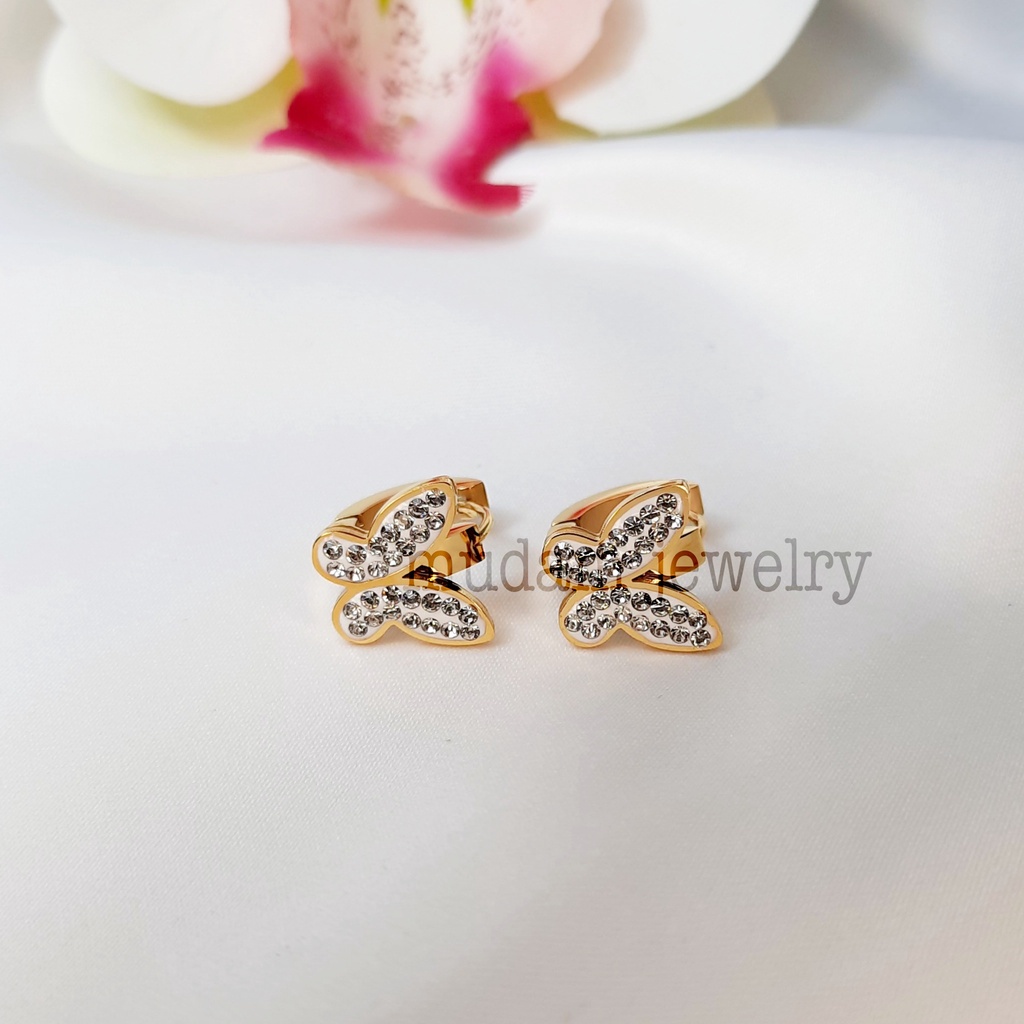 Anting Jepit Titanium Kupu - Kupu Taburan Kristal Artifisial Elegan dan Simple Warna Rose Gold, Gold dan  Silver