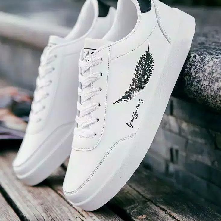 (TERBAIK) Sepatu Pria / Sepatu Sneakers Pria / Sneakers SENJI DAUN Import Hitam Putih Keren / Spatu 