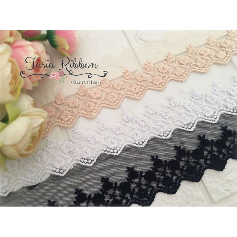 Renda Tile Bunga Crochet ROLL