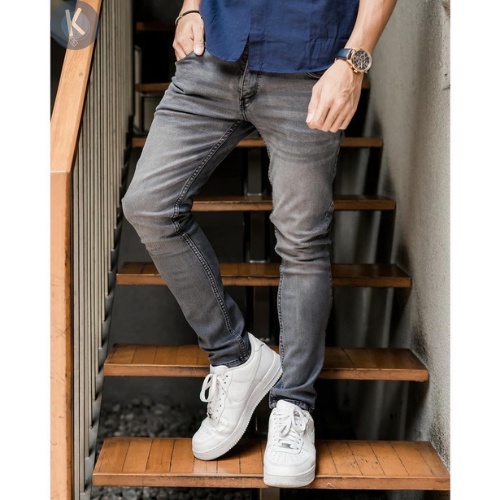 CELANA JEANS PRIA PULL&amp;BEAR GREY WASH WHISKER SKINNY STRETCH PULLANDBEAR PULL &amp; BEAR PULL P&amp;B ABU