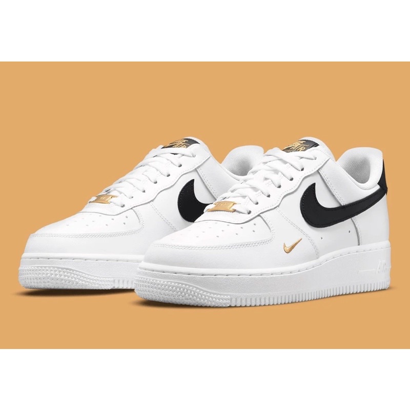 SEPATU AIR FORCE 1 LOW WHITE BLACK GOLD 