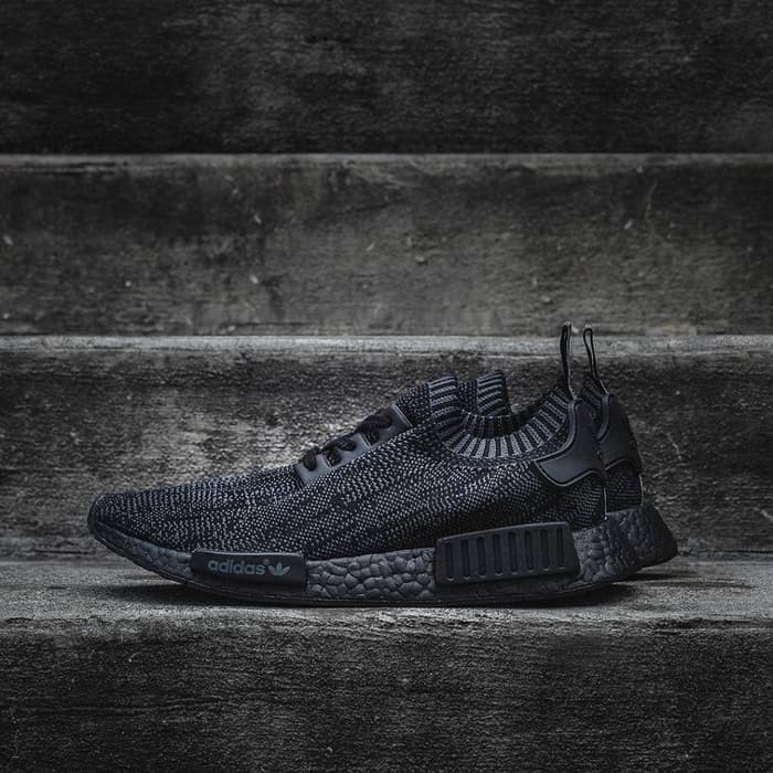 nmd pitch black
