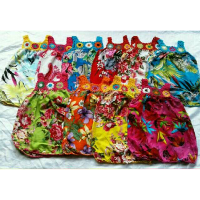 Dress rajut anak khas bali