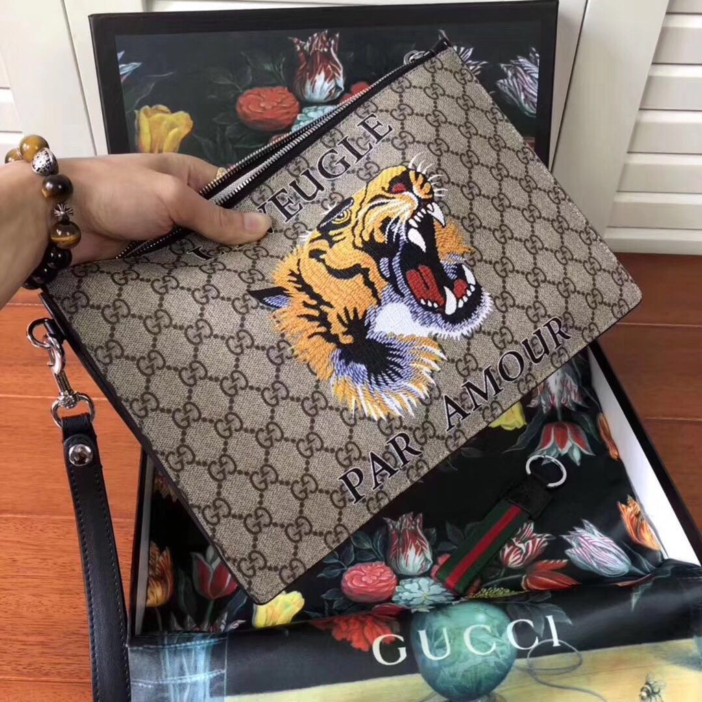 gucci angry cat clutch