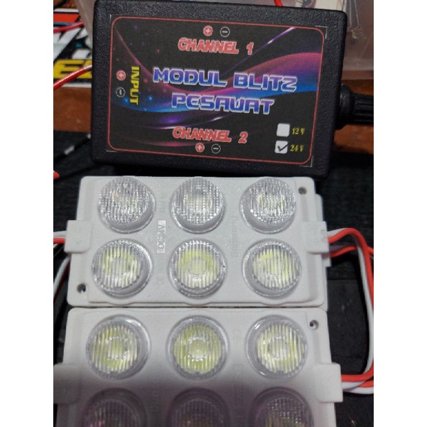 MODUL BLITZ PESAWAT 12V/24V+ LED SEPASANG