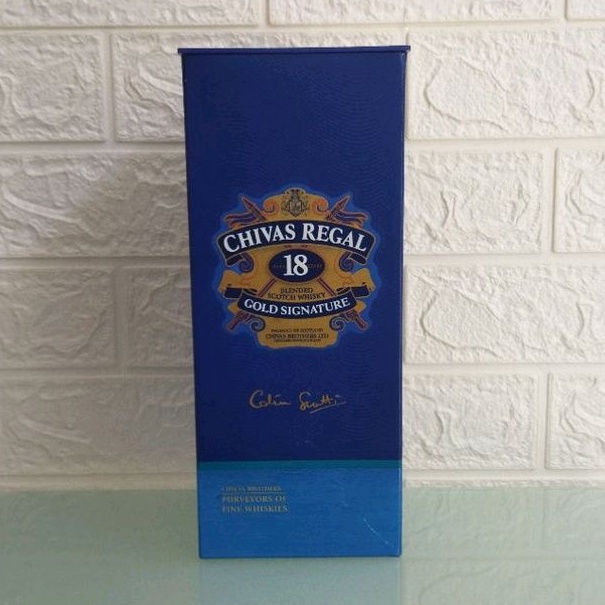 Box bekas Chivas Regal 18 Gold Signature 1 Liter