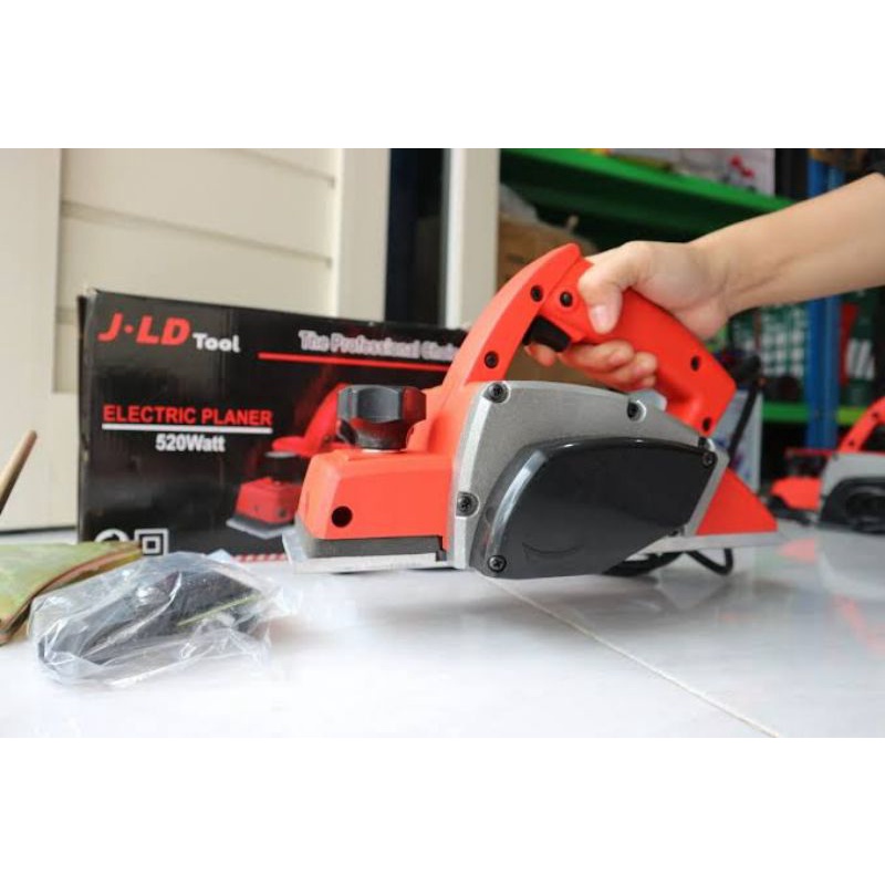 MESIN SERUT KAYU / KETAM LISTRIK PLANER JLD