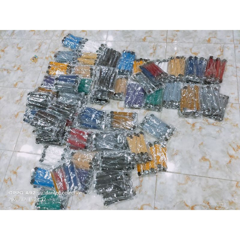 konektor masker rajut lusinan