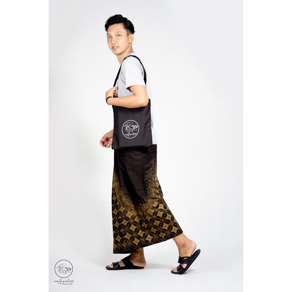 SARUNG BATIK KANJENG MOTIF KAWUNG RETRO EKSKLUSIF