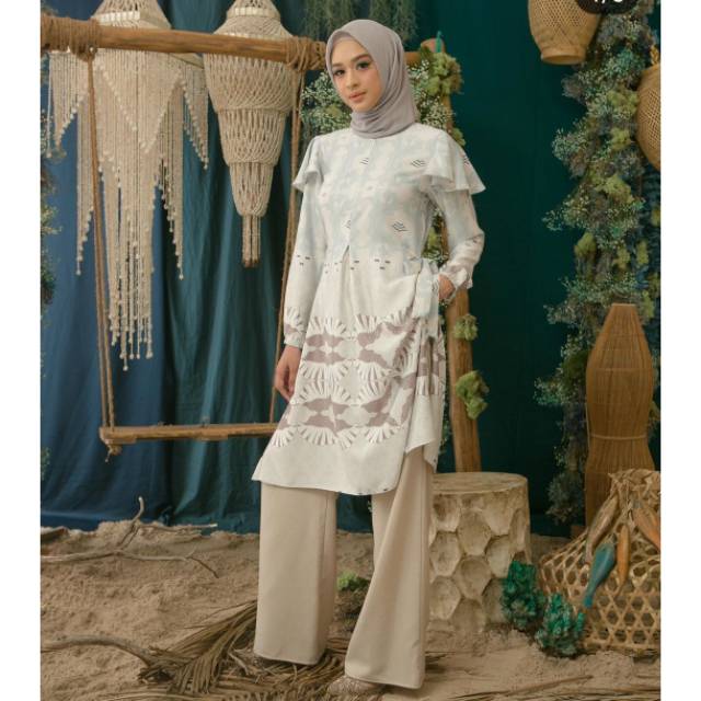 PRELOVED Adara Tunik in Seagrass size M by Wearing Klamby