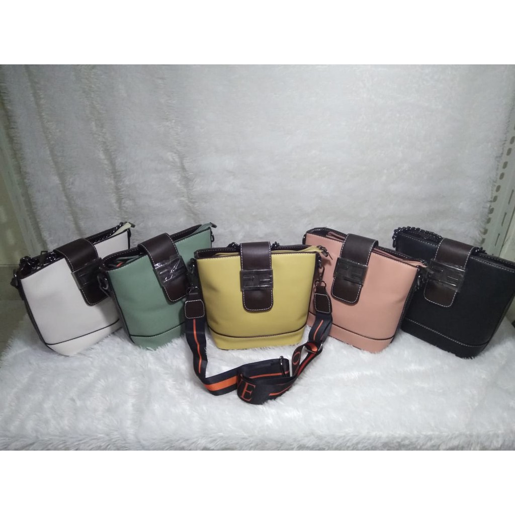 JK 601 1KG MUAT 2PCS TAS SELEMPANG SLINGBAG FASHION WANITA IMPORT T839 Y10963 E6207 C8359 U3899