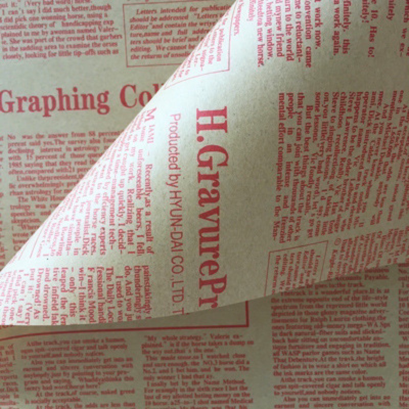 PREMIUM VINTAGE CRAFT PAPER KERTAS BUKET PEMBUNGKUS BUNGA HAND BOUQUET-Newspaper Red