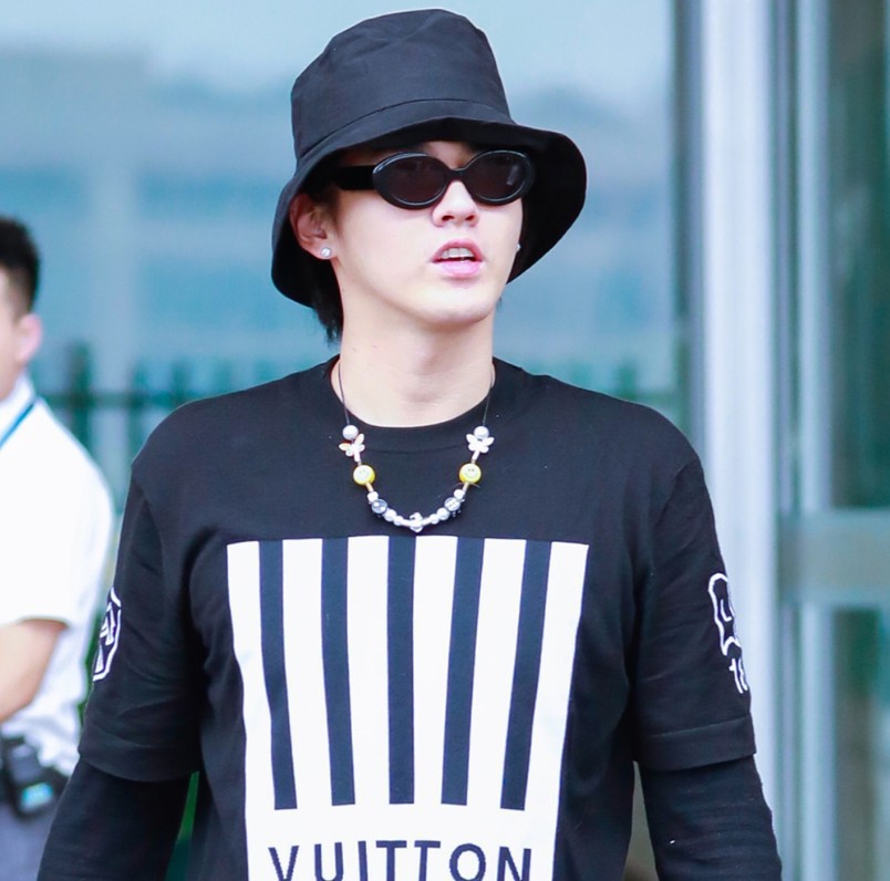 Asap Rocky Wu Yifan Walau Custom Hip-Hop Kalung Orang Tua P Gulung Kupu Cr Nio Wajah Sorridete