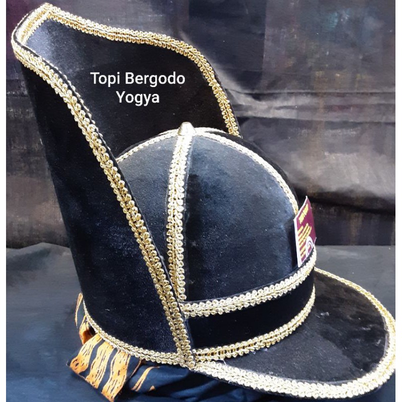 Topi Prajurit Bergodo