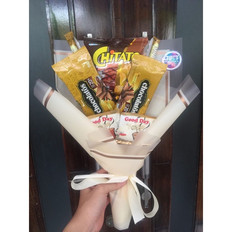

buket snack murah (chek out beserta kardus di link yg berbeda)
