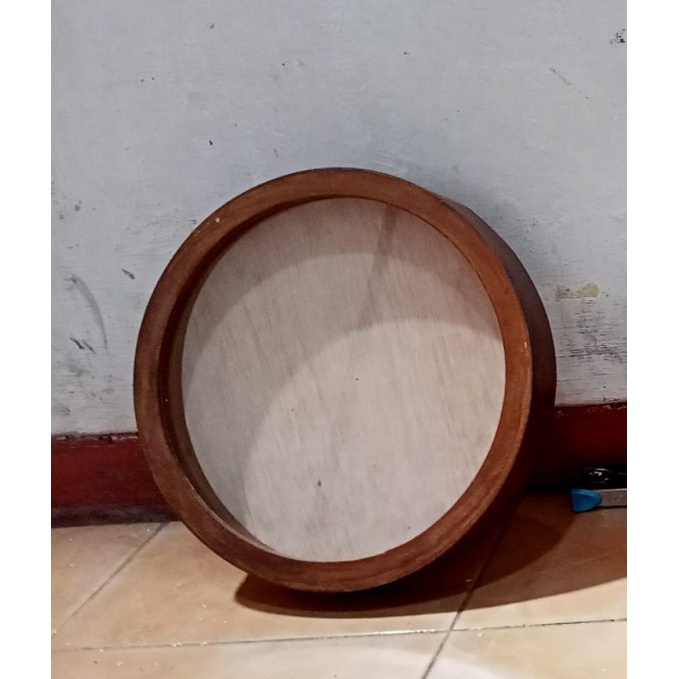 

pigura bulat coklat D30 akrilik triplek