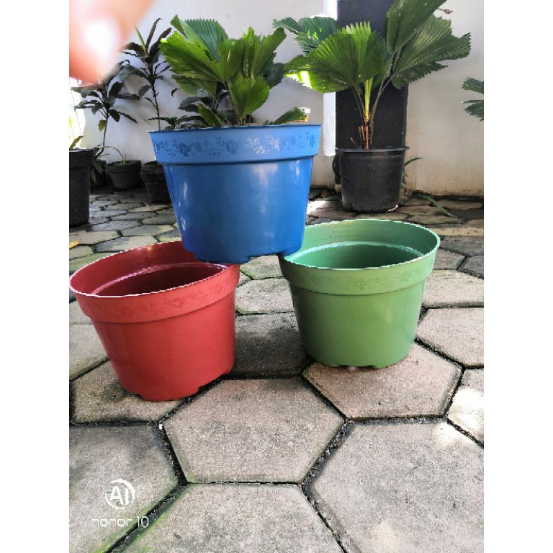 Pot Bunga Pot Tanaman Plastik  25CM