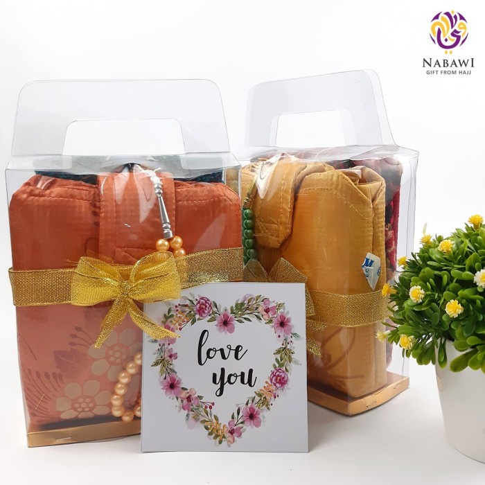 MUKENA- PARCEL MUKENA PARASUT LUKIS + SAJADAH SUJUD MINI OLEH OLEH HAJI UMROH -MUKENA.