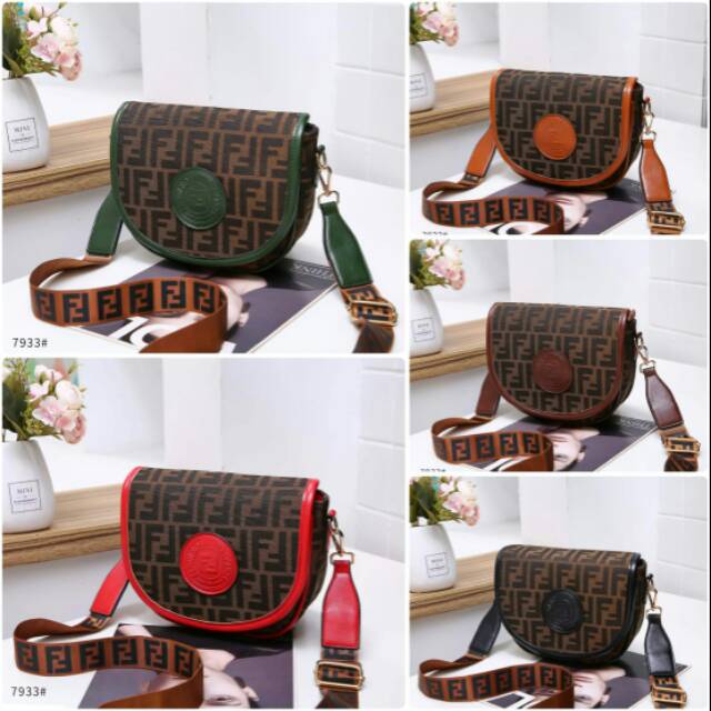 Tas Selempang Fendi 7933