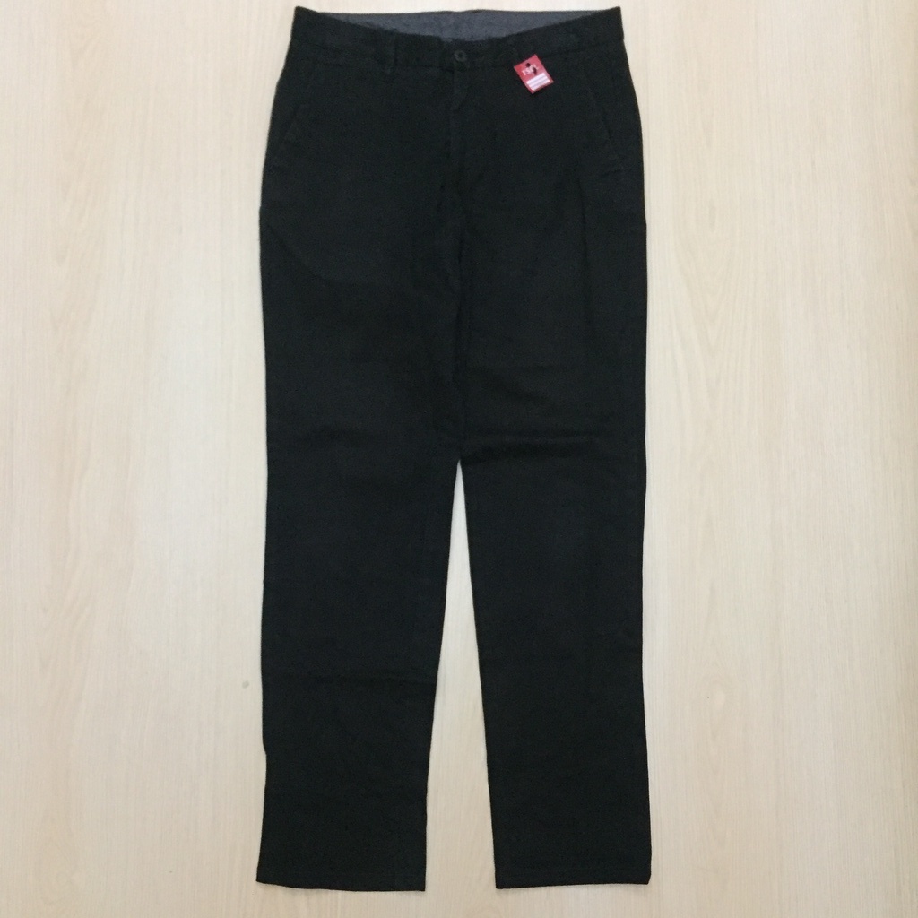 (LP030) giordano celana panjang chino warna hitam bahan melar ukuran 30 31 kondisi second original s