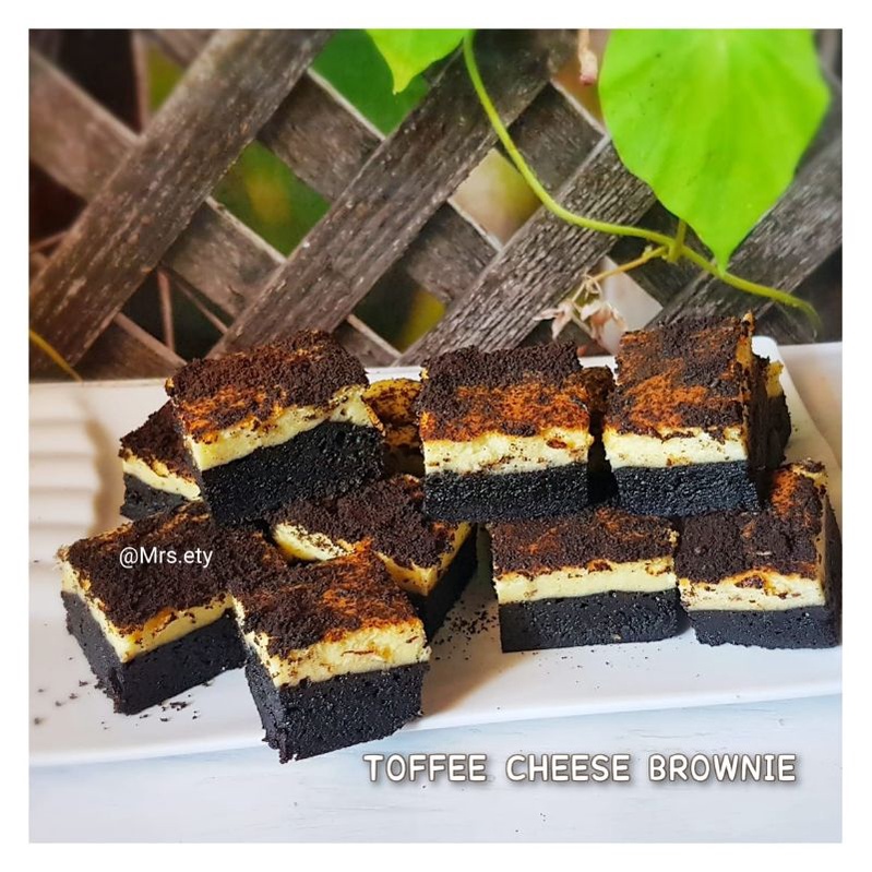 

Brownie Cheese Toffee Full Size